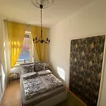 3 Ideal For 2 To 4 Guests With Parking Apartment *