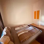 Apartment 3 Ideal For 2 To 4 Guests With Parking *