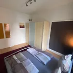 3 Ideal For 2 To 4 Guests With Parking Apartment *