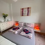 3 Ideal For 2 To 4 Guests With Parking Wiesbaden