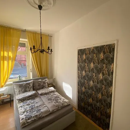 Ruhige Gemütliche Altbau In Zentraler Lage