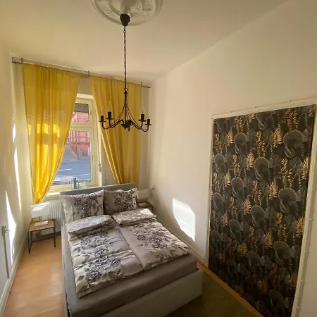 Ruhige Gemütliche Altbau In Zentraler Lage Apartment *