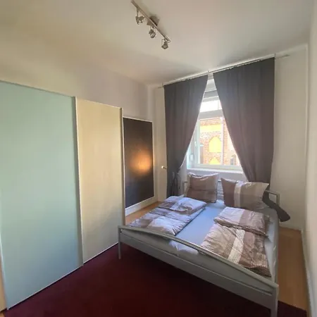 Apartament Ruhige Gemuetliche Altbau In Zentraler Lage *