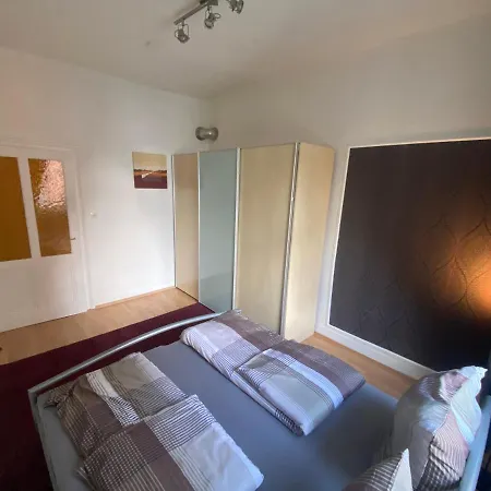 3 Ideal For 2 To 4 Guests With Parking Apartment *