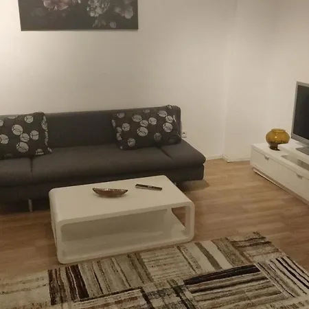 Apartment Ruhige Gemütliche Altbau In Zentraler Lage Wiesbaden