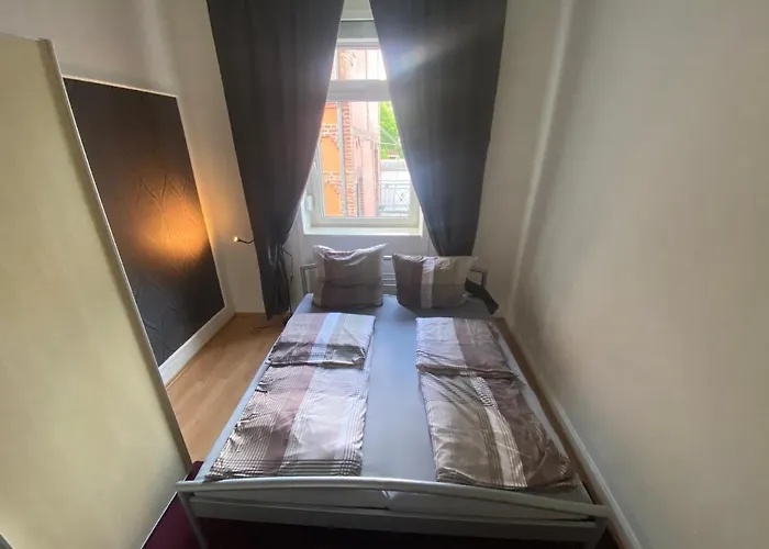 3 Ideal For 2 To 4 Guests With Parking Apartment *