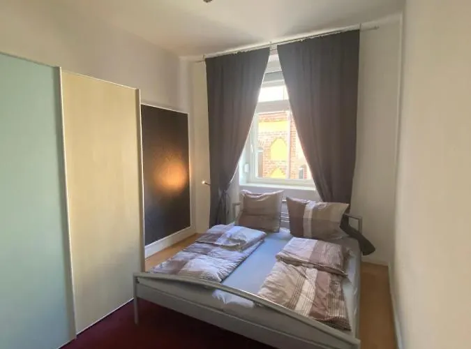 3 Ideal For 2 To 4 Guests With Parking *