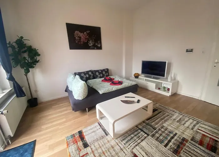 3 Ideal For 2 To 4 Guests With Parking *