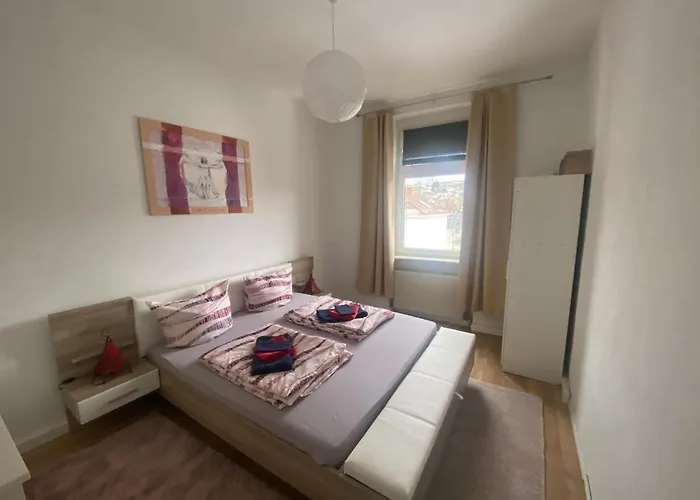 3 Ideal For 2 To 4 Guests With Parking *